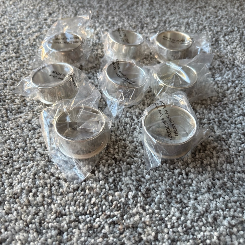 8 VINTAGE SILVER PLATED KITCHEN NAPKIN RINGS - SPEC. NO. 91068 B03221